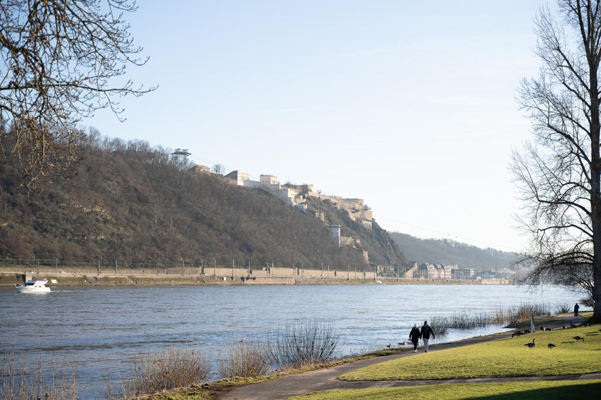 Апартаменты Gemuetliche Rheinblick Residenz Кобленц Экстерьер фото